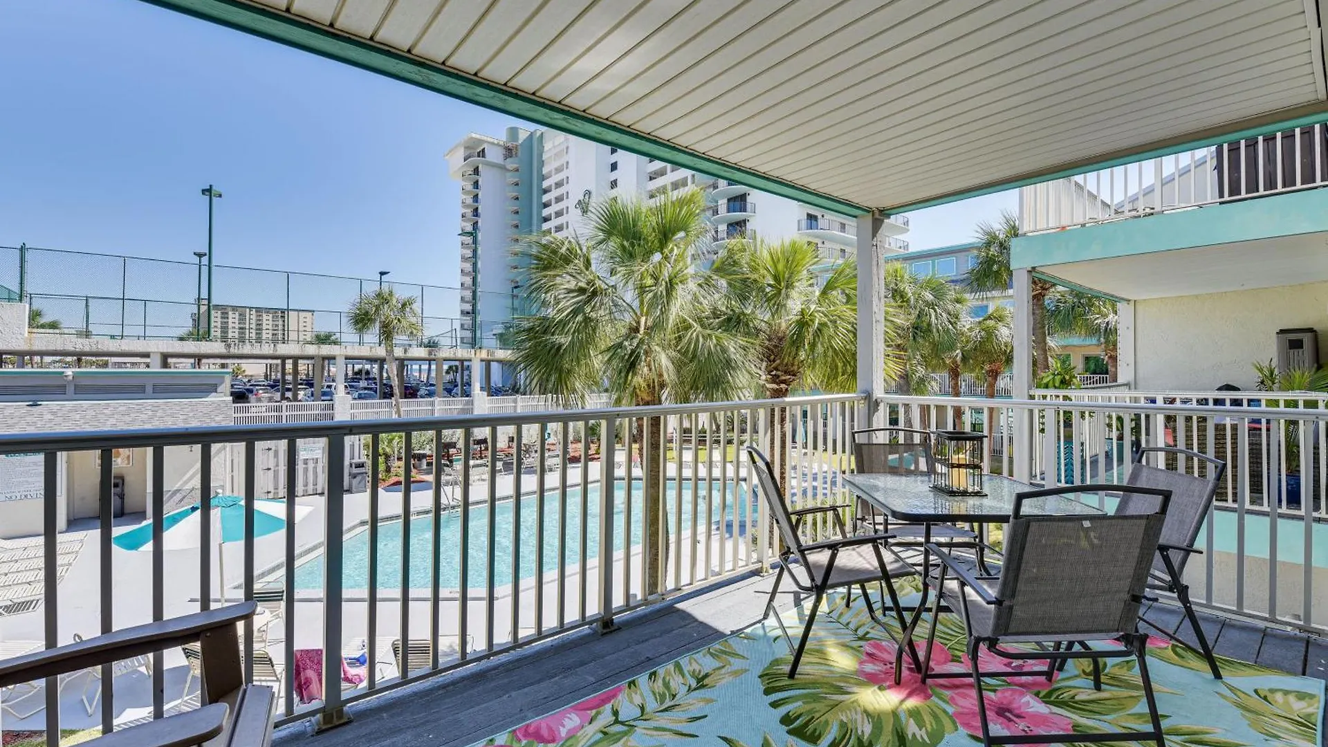 Panama City Beach Condo With Pool And Beach Access!