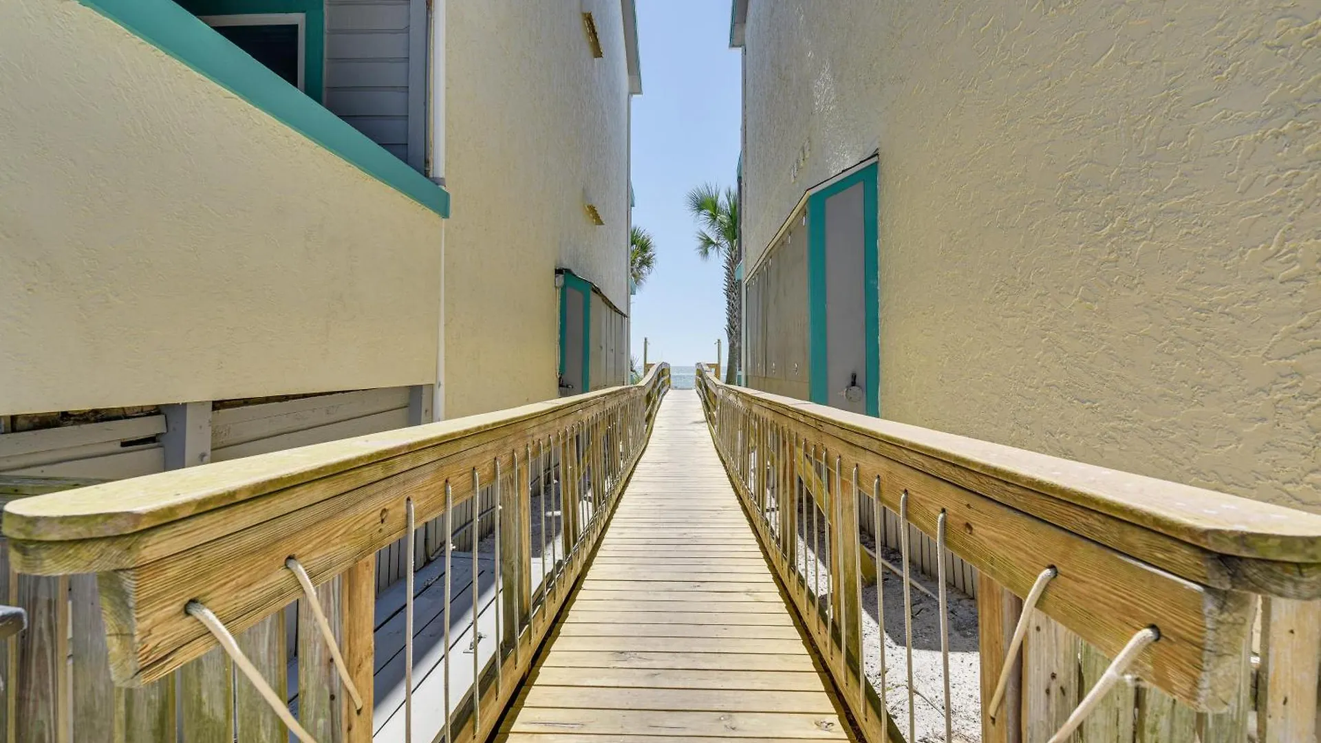 Апартаменты Panama City Beach Condo With Pool And Beach Access! США