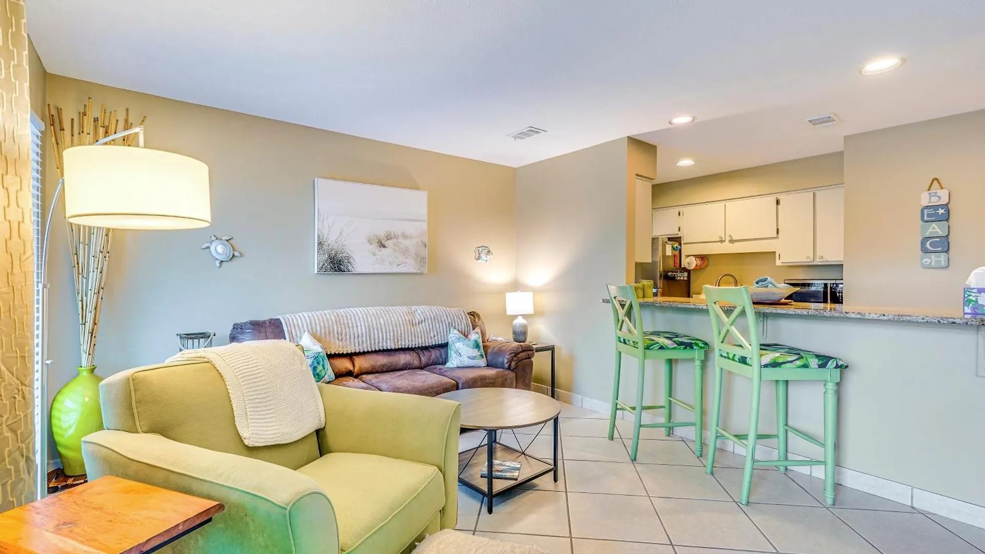 Апартаменты Panama City Beach Condo With Pool And Beach Access!